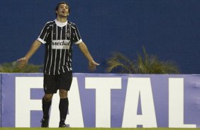 SP - GREMIO BARUERI/SP X CORINTHIANS/SP - ESPORTES - durante partida do Campeonato Brasileiro da Segunda Diviso 2008, realizada no estdio Arena Barueri, no municipio de Barueri, zona oeste de So Paulo, neste sbado a tarde