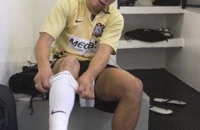SP - CORINTHIANS/SP X BRASILIENSE/DF - ESPORTES - Lulinha nos vestiários antes da partida válida pelo Campeonato Brasileiro da segunda divisão 2008, primeiro turno, realizada no estádio do Pacaembu, zona oeste da cidade, neste sábado a tarde