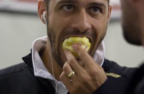 SP - BRAGANTINO/BRAGANCA PAULISTA X CORINTHIANS/SP - ESPORTES - nos vestiários antes da partida válida pelo Campeonato Brasileiro da segunda divisão 2008, primeiro turno, realizada no estádio Santa Cruz, em Ribeirão Preto, interior de São Paulo, nesta quarta-feira a noite
