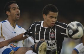 SP - SANTO ANDRE X CORINTHIANS - ESPORTES - durante partida válida pelo Campeonato Brasileiro da segunda divisão 2008, primeiro turno, realizada no estádio Bruno José Daniel, em Santo André, municipio de São Paulo, neste sábado a tarde