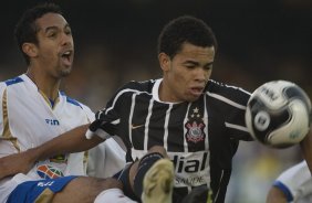 SP - SANTO ANDRE X CORINTHIANS - ESPORTES - durante partida vlida pelo Campeonato Brasileiro da segunda diviso 2008, primeiro turno, realizada no estdio Bruno Jos Daniel, em Santo Andr, municipio de So Paulo, neste sbado a tarde