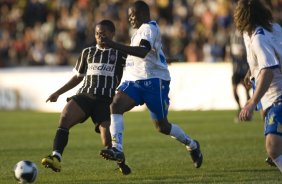 SP - SANTO ANDRE X CORINTHIANS - ESPORTES - durante partida válida pelo Campeonato Brasileiro da segunda divisão 2008, primeiro turno, realizada no estádio Bruno José Daniel, em Santo André, municipio de São Paulo, neste sábado a tarde