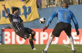 SP - SANTO ANDRE X CORINTHIANS - ESPORTES - durante partida válida pelo Campeonato Brasileiro da segunda divisão 2008, primeiro turno, realizada no estádio Bruno José Daniel, em Santo André, municipio de São Paulo, neste sábado a tarde