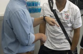 SP - CORINTHIANS/SP X CRICIUMA/SC - ESPORTES - nos vestiários antes da partida válida pelo Campeonato Brasileiro da segunda divisão 2008, primeiro turno, realizada no estádio do Pacaembu, zona oeste da cidade, neste sábado a tarde