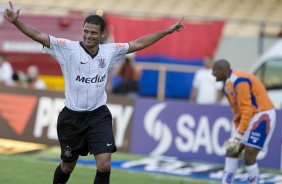 SP - FORTALEZA/CE X CORINTHIANS/SP - ESPORTES - durante partida válida pelo returno do Campeonato Brasileiro da segunda divisão de 2008, realizada no estádio Castelão, neste sábado a tarde