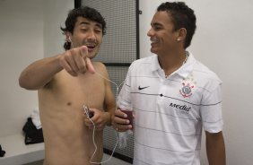 SP - CORINTHIANS/SP X BARUERI/SP - ESPORTES - nos vestirios antes da partida vlida pelo returno do Campeonato Brasileiro da segunda diviso de 2008, realizada no estdio do Pacaembu, neste sbado a tarde
