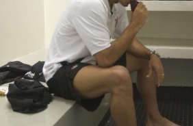 SP - CORINTHIANS/SP X BARUERI/SP - ESPORTES - nos vestirios antes da partida vlida pelo returno do Campeonato Brasileiro da segunda diviso de 2008, realizada no estdio do Pacaembu, neste sbado a tarde