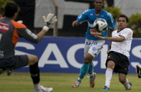 SP - SAO CAETANO/SP X CORINTHIANS/SP - ESPORTES - durante partida vlida pelo returno do Campeonato Brasileiro da segunda diviso de 2008, realizada no estdio Brinco de Ouro da Princesa, em Campinas, neste sbado a tarde