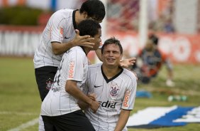 SP - SAO CAETANO/SP X CORINTHIANS/SP - ESPORTES - durante partida válida pelo returno do Campeonato Brasileiro da segunda divisão de 2008, realizada no estádio Brinco de Ouro da Princesa, em Campinas, neste sábado a tarde