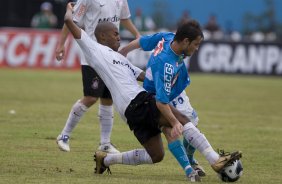 SP - SAO CAETANO/SP X CORINTHIANS/SP - ESPORTES - durante partida válida pelo returno do Campeonato Brasileiro da segunda divisão de 2008, realizada no estádio Brinco de Ouro da Princesa, em Campinas, neste sábado a tarde