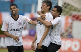 SP - SAO CAETANO/SP X CORINTHIANS/SP - ESPORTES - durante partida válida pelo returno do Campeonato Brasileiro da segunda divisão de 2008, realizada no estádio Brinco de Ouro da Princesa, em Campinas, neste sábado a tarde