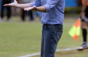 SP - SAO CAETANO/SP X CORINTHIANS/SP - ESPORTES - durante partida válida pelo returno do Campeonato Brasileiro da segunda divisão de 2008, realizada no estádio Brinco de Ouro da Princesa, em Campinas, neste sábado a tarde
