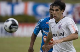 SP - SAO CAETANO/SP X CORINTHIANS/SP - ESPORTES - durante partida válida pelo returno do Campeonato Brasileiro da segunda divisão de 2008, realizada no estádio Brinco de Ouro da Princesa, em Campinas, neste sábado a tarde