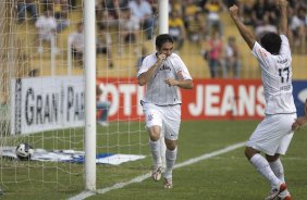 SC - CRICIUMA/SC X CORINTHIANS/SP - ESPORTES - durante jogo vlido pelo returno do Campeonato Brasileiro Serie B, realizado no estdio Heriberto Hulse, na cidade de Criciuma em Santa Catarina, neste sbado a tarde