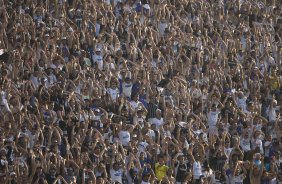 SP - CORINTHIANS/SP X PARANA CLUBE/PR - ESPORTES - durante jogo vlido pelo returno do Campeonato Brasileiro Serie B, realizado no estdio do Pacaembu, zona oeste da cidade, neste sbado a tarde