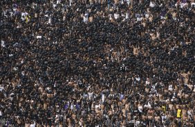SP - CORINTHIANS/SP X PARANA CLUBE/PR - ESPORTES - durante jogo válido pelo returno do Campeonato Brasileiro Serie B, realizado no estádio do Pacaembu, zona oeste da cidade, neste sábado a tarde