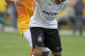 SP - CORINTHIANS/SP X VILA NOVA/GO - ESPORTES - durante a partida vlida pelo returno do Campeonato Brasileiro Serie B, realizado no estdio do Pacaembu, zona oeste da cidade, neste sbado a tarde