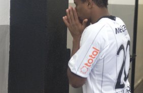 SP - CORINTHIANS/SP X VILA NOVA/GO - ESPORTES - nos vestiários antes da partida válida pelo returno do Campeonato Brasileiro Serie B, realizado no estádio do Pacaembu, zona oeste da cidade, neste sábado a tarde