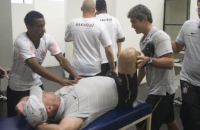 SP - CORINTHIANS/SP X VILA NOVA/GO - ESPORTES - nos vestiários antes da partida válida pelo returno do Campeonato Brasileiro Serie B, realizado no estádio do Pacaembu, zona oeste da cidade, neste sábado a tarde