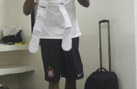SP - CORINTHIANS/SP X VILA NOVA/GO - ESPORTES - nos vestiários antes da partida válida pelo returno do Campeonato Brasileiro Serie B, realizado no estádio do Pacaembu, zona oeste da cidade, neste sábado a tarde