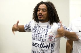 SP - CORINTHIANS/SP X AVAI/SC - ESPORTES - nos vestiários antes da partida válida pelo returno do Campeonato Brasileiro Serie B, realizado no estádio do Pacaembu, zona oeste da cidade, neste sábado a tarde