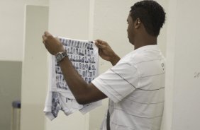 SP - CORINTHIANS/SP X AVAI/SC - ESPORTES - nos vestiários antes da partida válida pelo returno do Campeonato Brasileiro Serie B, realizado no estádio do Pacaembu, zona oeste da cidade, neste sábado a tarde