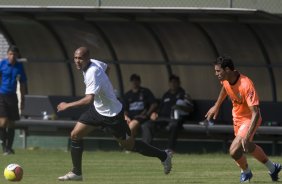 Durante jogo-treino do Corinthians contra o Unio Barbarense, realizado esta tarde no Spa Sport Resort, na cidade de Itu, interior de So Paulo, durante a pre-temporada de 2009; O time faz sua estreia no Campeonato Paulista no dia 22/01, contra o Barueri, no Pacaembu