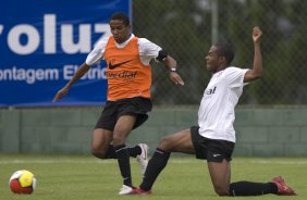 Durante o treino do Corinthians realizado esta manh no Spa Sport Resort, na cidade de Itu, interior de So Paulo, durante a pre-temporada de 2009; Amanha o time faz um amistoso no Pacaembu contra o Estudiantes de Buenos Aires e sua estreia no Campeonato Paulista ser no dia 22/01, contra o Barueri, tambem no Pacaembu