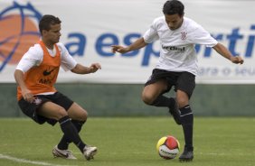 Durante o treino do Corinthians realizado esta manh no Spa Sport Resort, na cidade de Itu, interior de So Paulo, durante a pre-temporada de 2009; Amanha o time faz um amistoso no Pacaembu contra o Estudiantes de Buenos Aires e sua estreia no Campeonato Paulista ser no dia 22/01, contra o Barueri, tambem no Pacaembu