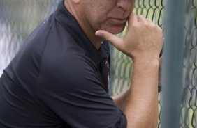 Durante o treino do Corinthians realizado esta manh no Spa Sport Resort, na cidade de Itu, interior de So Paulo, durante a pre-temporada de 2009; Amanha o time faz um amistoso no Pacaembu contra o Estudiantes de Buenos Aires e sua estreia no Campeonato Paulista ser no dia 22/01, contra o Barueri, tambem no Pacaembu