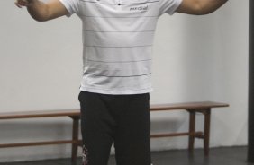 SP - ESPORTES - CORINTHIANS/BRASIL X ESTUDIANTES/ARGENTINA -  nos vestirios antes do jogo amistoso internacional realizado esta tarde no Pacaembu, quando foram apresentados os novos contratados para o ano de 2009; o time estreia no Campeonato Paulista dia 22/01contra o Barueri, tambem no Pacaembu