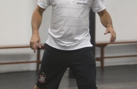 SP - ESPORTES - CORINTHIANS/BRASIL X ESTUDIANTES/ARGENTINA -  nos vestirios antes do jogo amistoso internacional realizado esta tarde no Pacaembu, quando foram apresentados os novos contratados para o ano de 2009; o time estreia no Campeonato Paulista dia 22/01contra o Barueri, tambem no Pacaembu