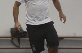 SP - ESPORTES - CORINTHIANS/BRASIL X ESTUDIANTES/ARGENTINA -  nos vestirios antes do jogo amistoso internacional realizado esta tarde no Pacaembu, quando foram apresentados os novos contratados para o ano de 2009; o time estreia no Campeonato Paulista dia 22/01contra o Barueri, tambem no Pacaembu