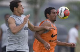SP - ESPORTES - durante o treino do Corinthians realizado esta tarde no Parque Ecolgico do Tiete, zona leste de So Paulo. O time joga amanh, quarta-feira, 04/02, pelo Campeonato Paulista, contra o Paulista de Jundia,  noite, no estdio Jaime Cintra