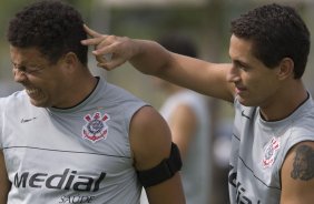 SP - ESPORTES - durante o treino do Corinthians realizado esta tarde no Parque Ecolgico do Tiete, zona leste de So Paulo. O time joga amanh, quarta-feira, 04/02, pelo Campeonato Paulista, contra o Paulista de Jundia,  noite, no estdio Jaime Cintra