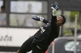 SP - ESPORTES - durante o treino do Corinthians realizado esta tarde no Parque Ecolgico do Tiete, zona leste de So Paulo. O time joga amanh, quarta-feira, 04/02, pelo Campeonato Paulista, contra o Paulista de Jundia,  noite, no estdio Jaime Cintra
