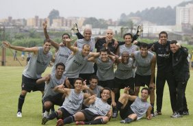 SP - ESPORTES - durante o treino do Corinthians realizado esta tarde no Parque Ecolgico do Tiete, zona leste de So Paulo. O time joga amanh, quarta-feira, 04/02, pelo Campeonato Paulista, contra o Paulista de Jundia,  noite, no estdio Jaime Cintra