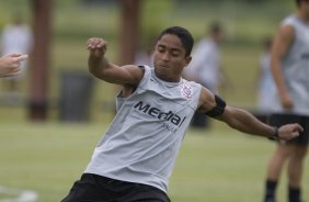 SP - ESPORTES - durante o treino do Corinthians realizado esta tarde no Parque Ecolgico do Tiete, zona leste de So Paulo. O time joga amanh, quarta-feira, 04/02, pelo Campeonato Paulista, contra o Paulista de Jundia,  noite, no estdio Jaime Cintra