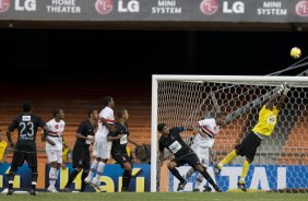 SAO PAULO/SP X CORINTHIANS/SP - em um lance durante o jogo realizado esta tarde no estdio do Morumbi, zona sul de So Paulo, vlido pelo Campeonato Paulista de 2009