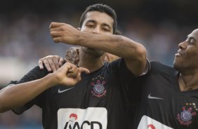SAO PAULO/SP X CORINTHIANS/SP - em um lance durante o jogo realizado esta tarde no estdio do Morumbi, zona sul de So Paulo, vlido pelo Campeonato Paulista de 2009