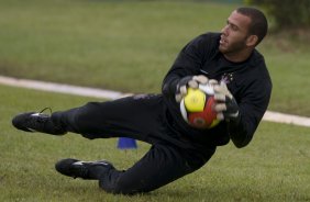 SP - ESPORTES - durante o treino realizado esta manh no estdio Eduardo Jos Farah. O time joga hoje a noite, quarta-feira, 25/02, pelo Campeonato Paulista, contra o Noroeste, no estdio Eduardo Jos Farah, em Presidente Prudente