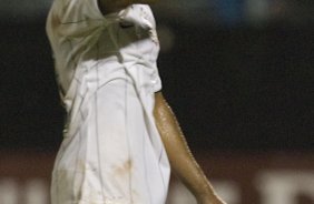 MARILIA X CORINTHIANS/SP - em um lance durante o jogo realizado esta noite no estdio Bento de Abreu, em Marilia, interior de So Paulo, vlido pelo Campeonato Paulista de 2009