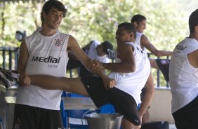 Douglas e Otacilio durante o alogamento realizado esta manh no Hotel Beira Rio em Itumbiara, interior de Goias. O time joga hoje a noite, quarta-feira, 04/03, pelo Copa do Brasil, contra o Itumbiara/GO, no estdio JK em Itumbiara/GO