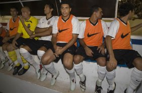 ITUMBIARA/GO X CORINTHIANS/SP - em um lance durante o jogo realizado esta noite no estdio JK, em Itumbiara, interior de Goias, vlido pela Copa do Brasil de 2009, jogo de ida