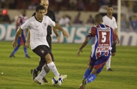 ITUMBIARA/GO X CORINTHIANS/SP - em um lance durante o jogo realizado esta noite no estádio JK, em Itumbiara, interior de Goias, válido pela Copa do Brasil de 2009, jogo de ida
