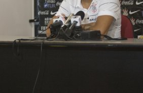 Ronaldo durante entrevista coletiva realizada esta tarde no Hotel Beira-Rio de Itumbiara. O Corinthians joga domingo, 08/03 a tarde, pelo Campeonato Paulista 2009, contra o Palmeiras, no estdio Eduardo Jos Farah, em Presidente Prudente