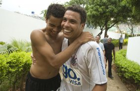 Presidente Prudente/SP - ESPORTES - PALMEIRAS/SP X CORINTHIANS/SP - em um lance durante o jogo realizado esta tarde no estádio Eduardo José Farh, em Presidente Prudente, interior de São Paulo, válido pelo Campeonato Paulista de 2009