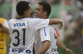 Presidente Prudente/SP - ESPORTES - PALMEIRAS/SP X CORINTHIANS/SP - em um lance durante o jogo realizado esta tarde no estádio Eduardo José Farh, em Presidente Prudente, interior de São Paulo, válido pelo Campeonato Paulista de 2009