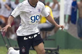 Presidente Prudente/SP - ESPORTES - PALMEIRAS/SP X CORINTHIANS/SP - em um lance durante o jogo realizado esta tarde no estádio Eduardo José Farh, em Presidente Prudente, interior de São Paulo, válido pelo Campeonato Paulista de 2009