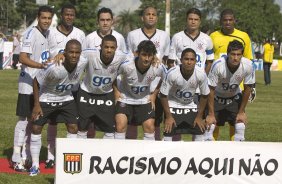 Presidente Prudente/SP - ESPORTES - PALMEIRAS/SP X CORINTHIANS/SP - em um lance durante o jogo realizado esta tarde no estádio Eduardo José Farh, em Presidente Prudente, interior de São Paulo, válido pelo Campeonato Paulista de 2009